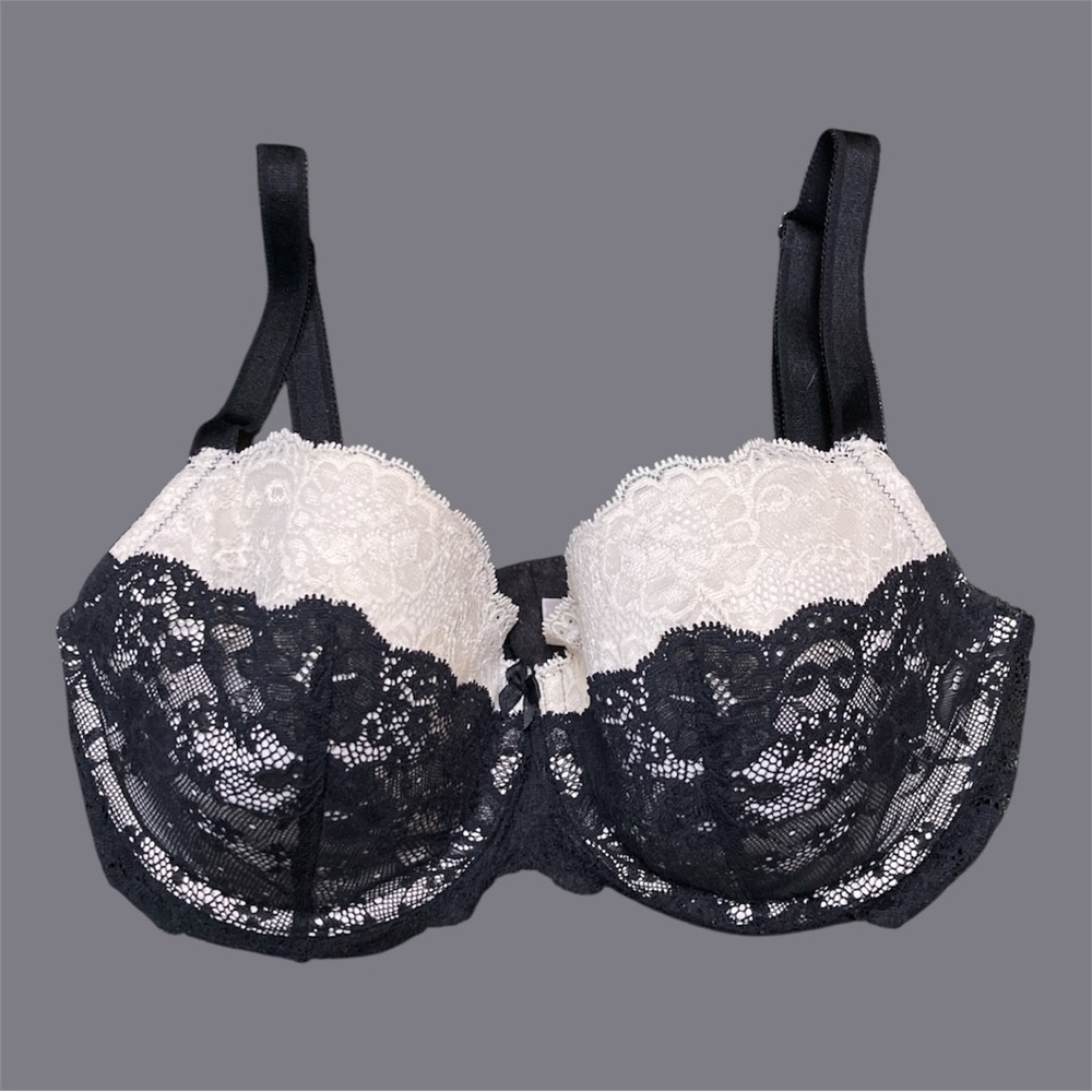 Victoria's Secret Dream Angels Black and Cream Lace Lined Demi Bra 34DD EUC